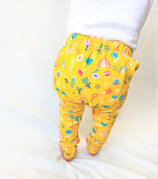 Freckles and Daisies Flower Power leggings